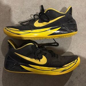Men’s Nike Kobe Oregon Basketball Shoes